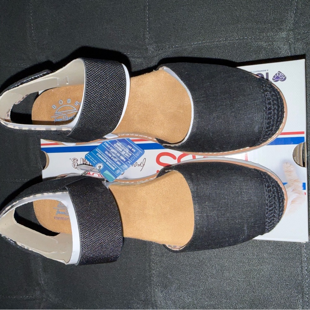 Skechers Black Vegan Sandals - Picture 2 of 3